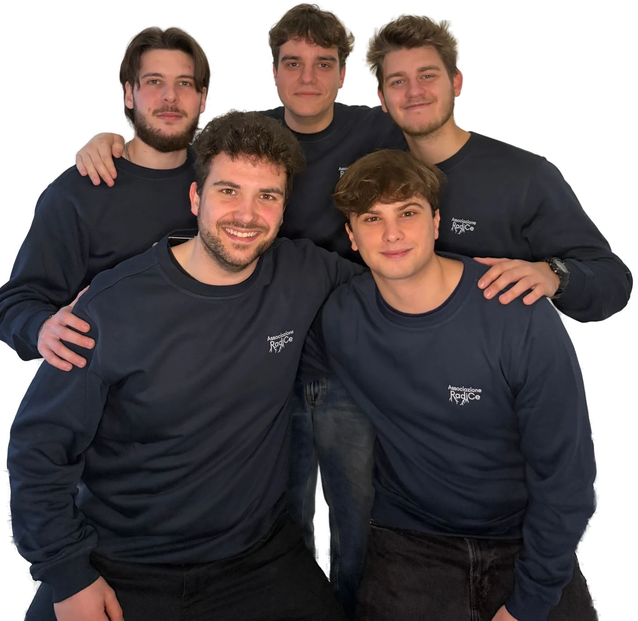 I ragazzi dell'associazione RadiCe, con le felpe blu